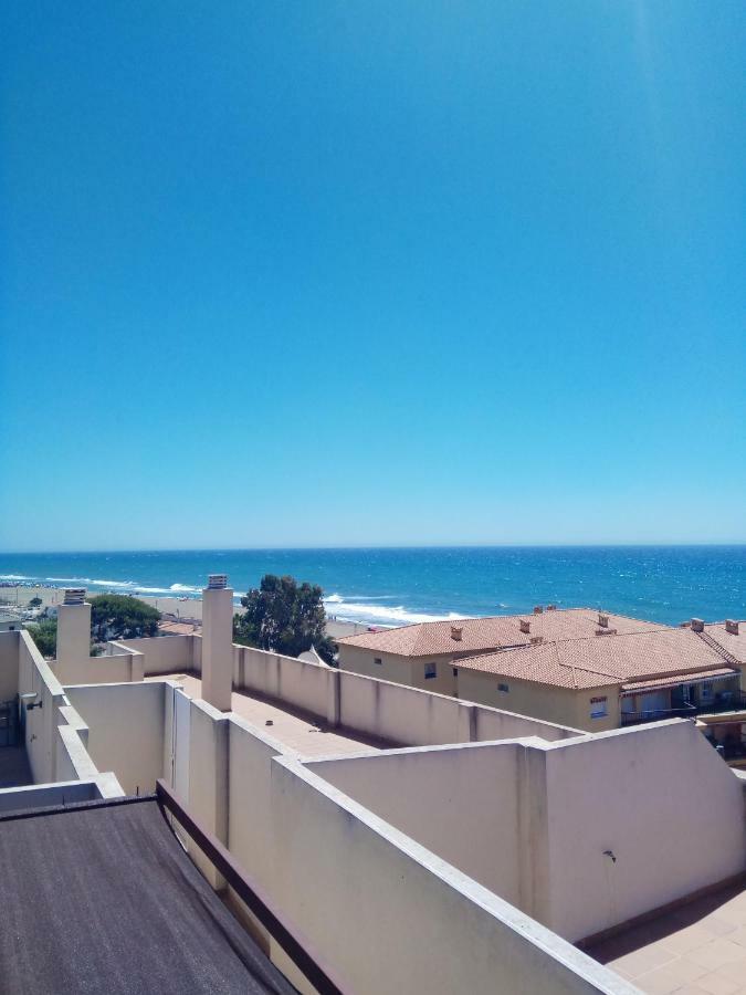 Precioso Atico En Torre De Benagalbon A 20 Metros Del Mar. Leilighet Eksteriør bilde